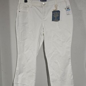 Democracy Women's Cropped Jeans